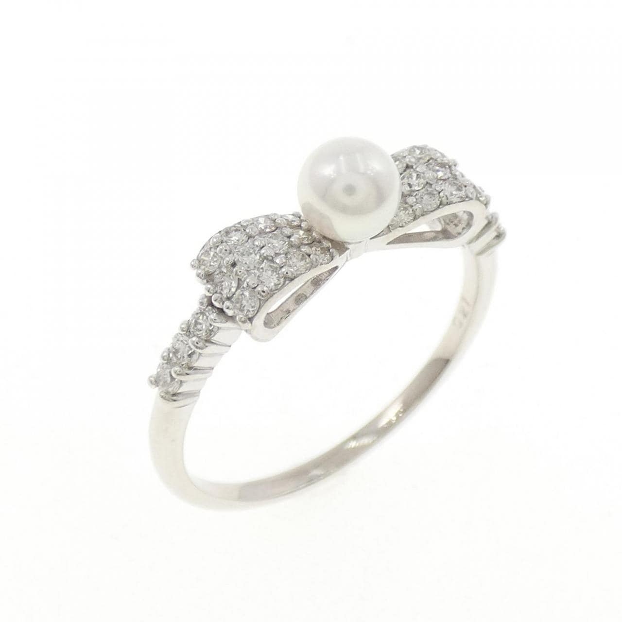 K18WG リボン アコヤパール リング 4.4mm