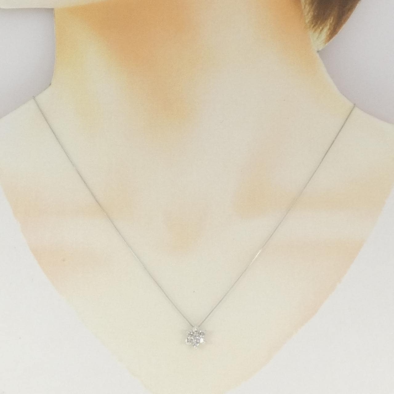 K18WG フラワー ダイヤモンド ネックレス 0.50CT