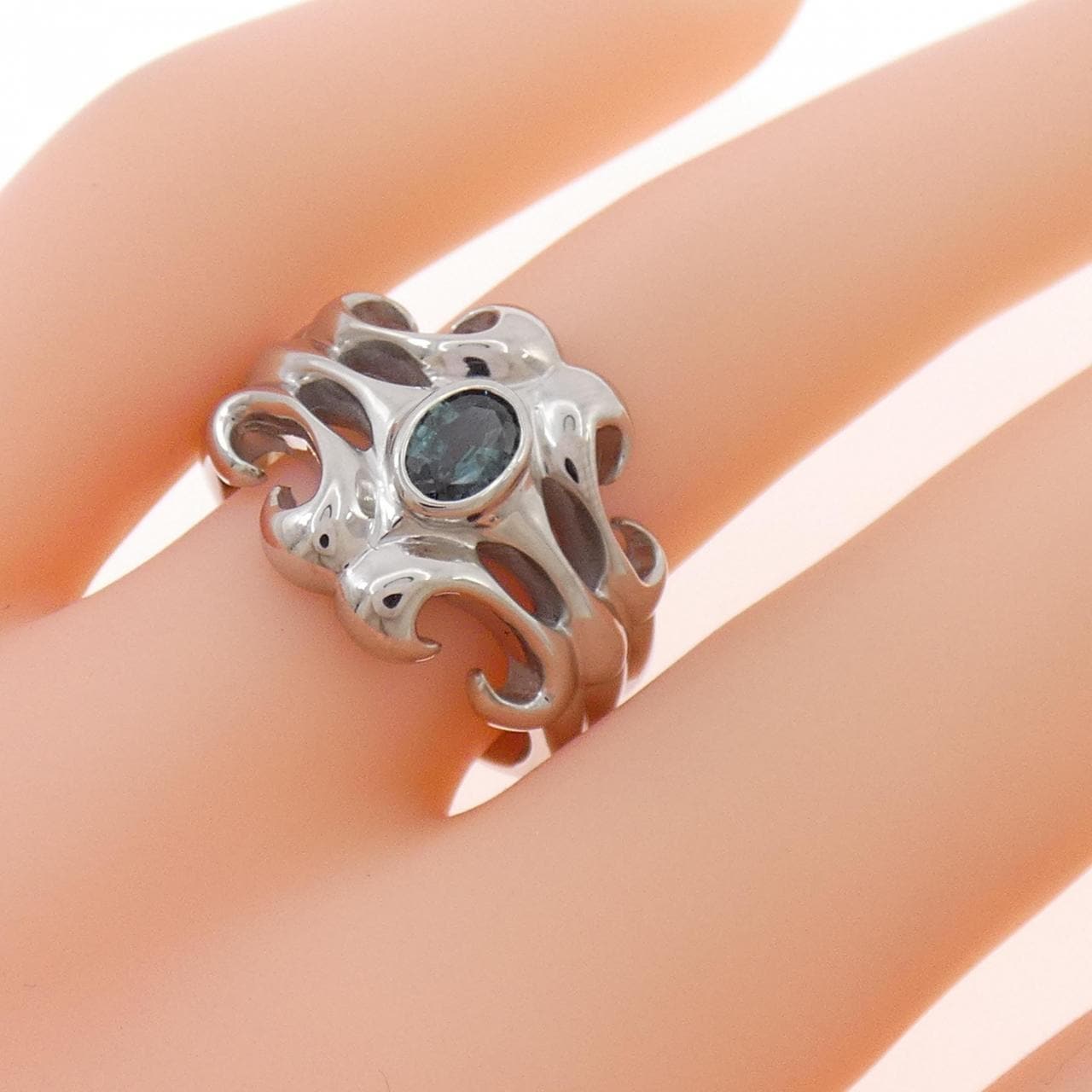 K18WG アレキサンドライト リング 0.285CT