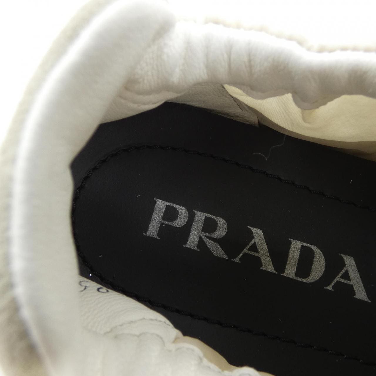 プラダ PRADA スニーカー
