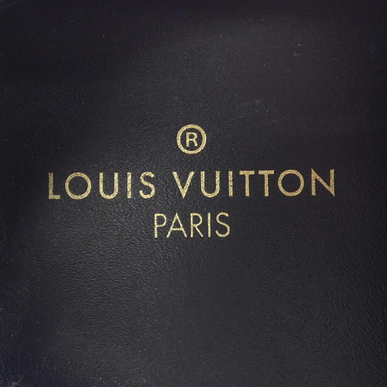 ルイヴィトン LOUIS VUITTON ランアウェイライン スニーカー
