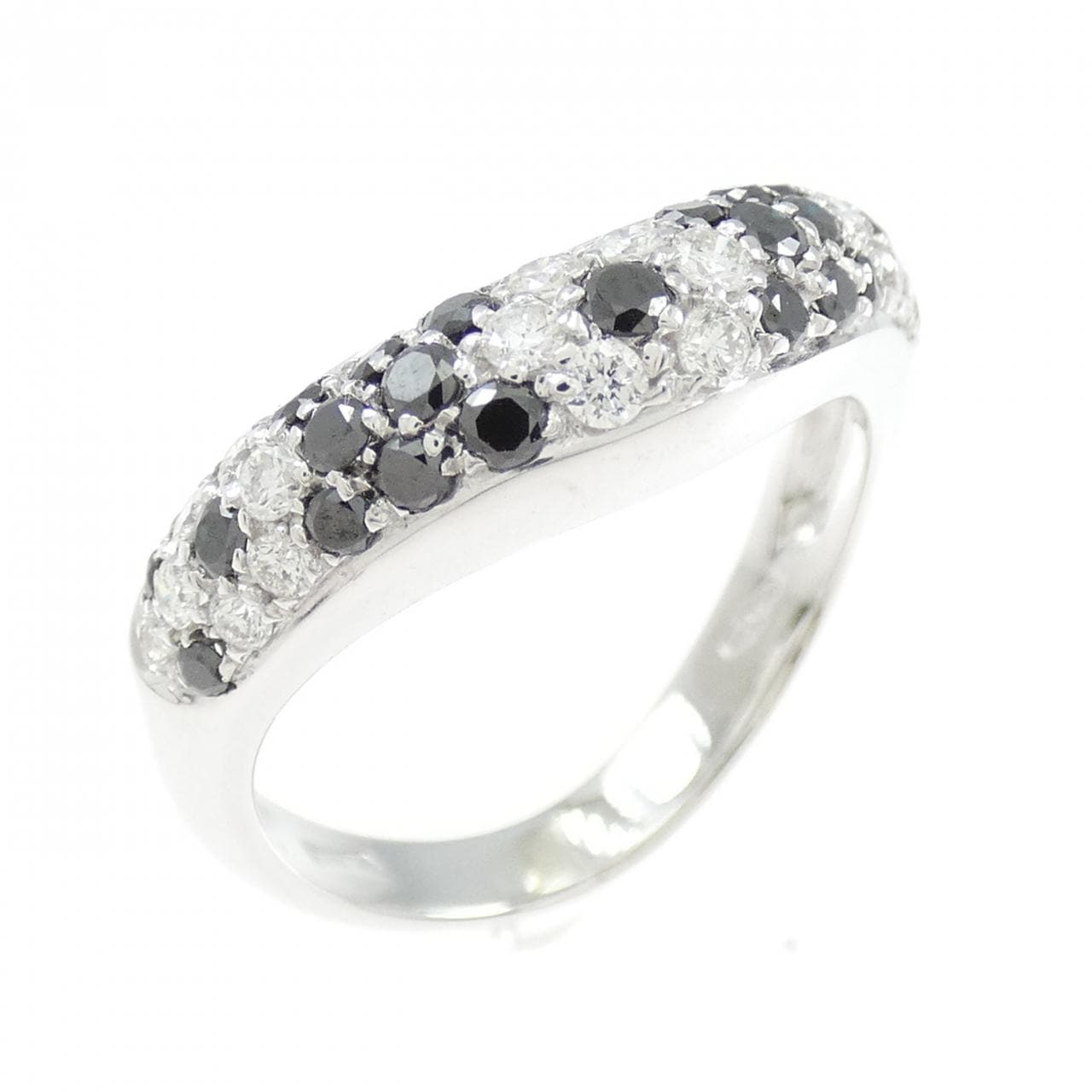 750WG ダイヤモンド リング