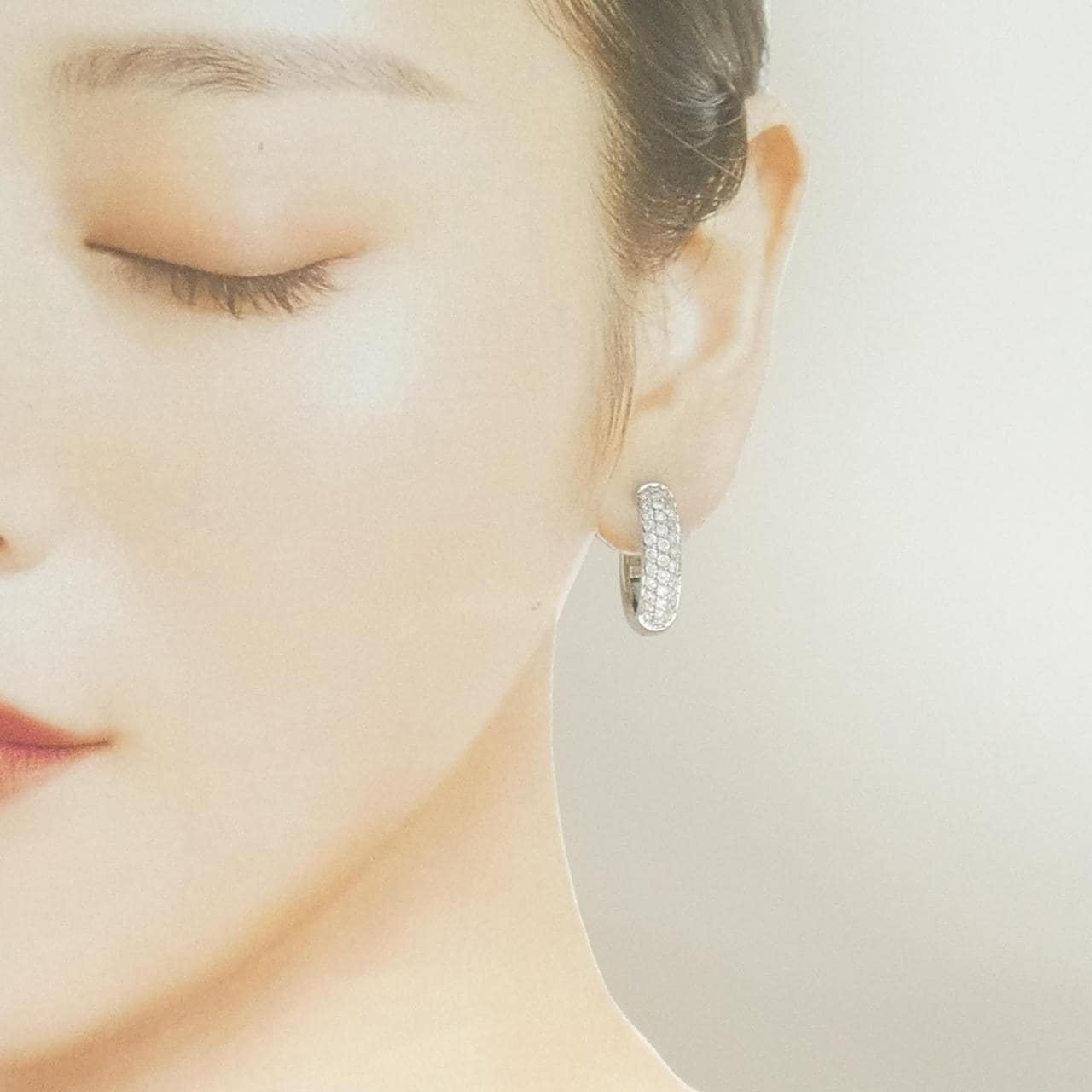 18KTWG ダイヤモンド ピアス 1.60CT