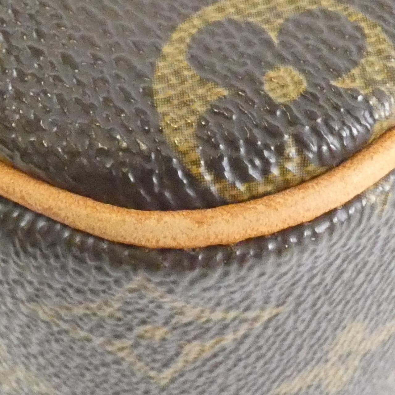LOUIS VUITTON Monogram City MM M51182 單肩包