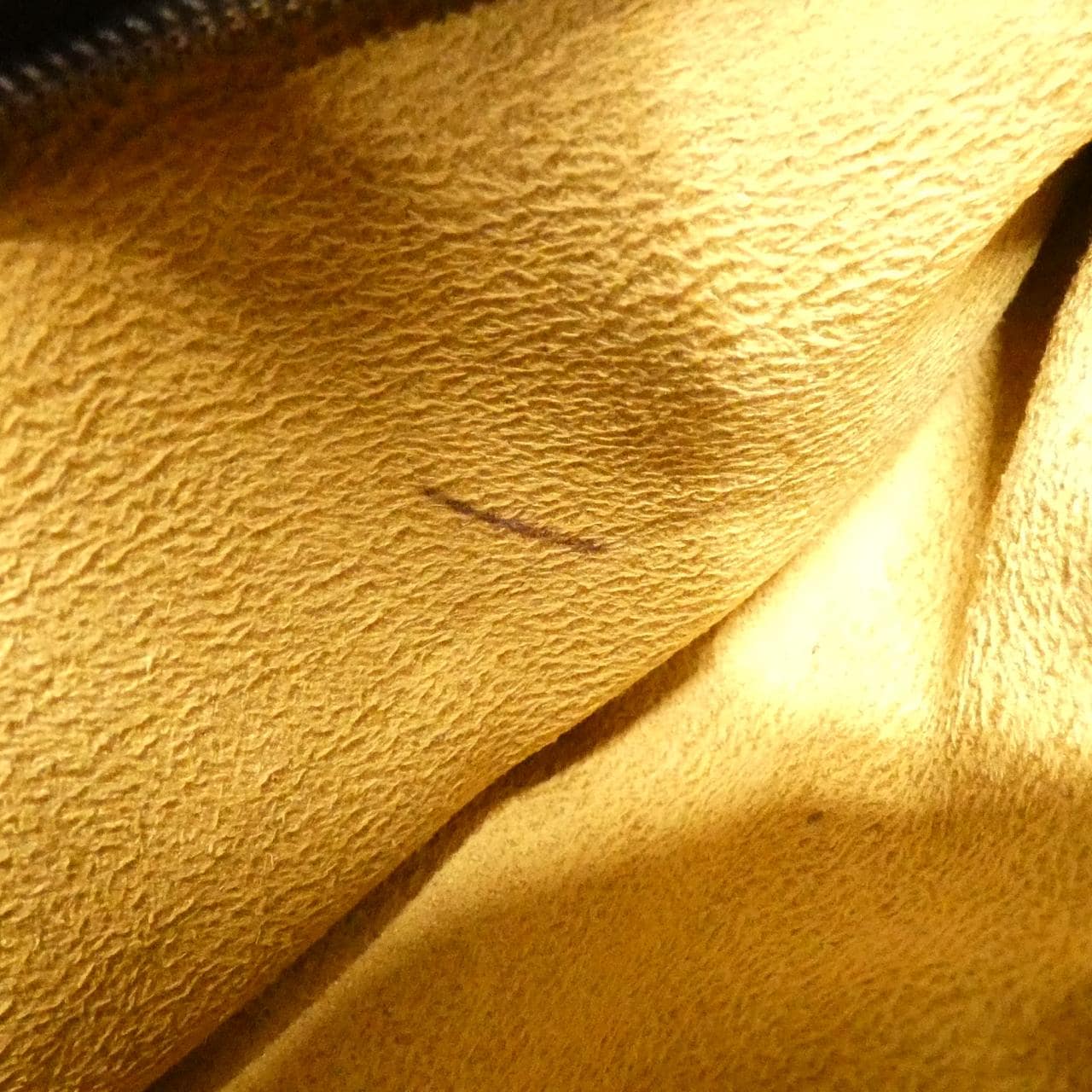 ジミーチュウ バッグ