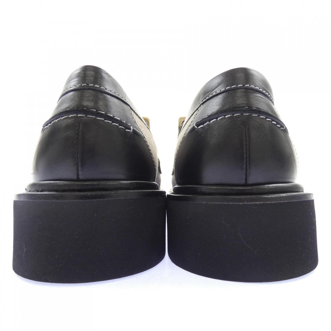 ロジェヴィヴィエ ROGER VIVIER シューズ