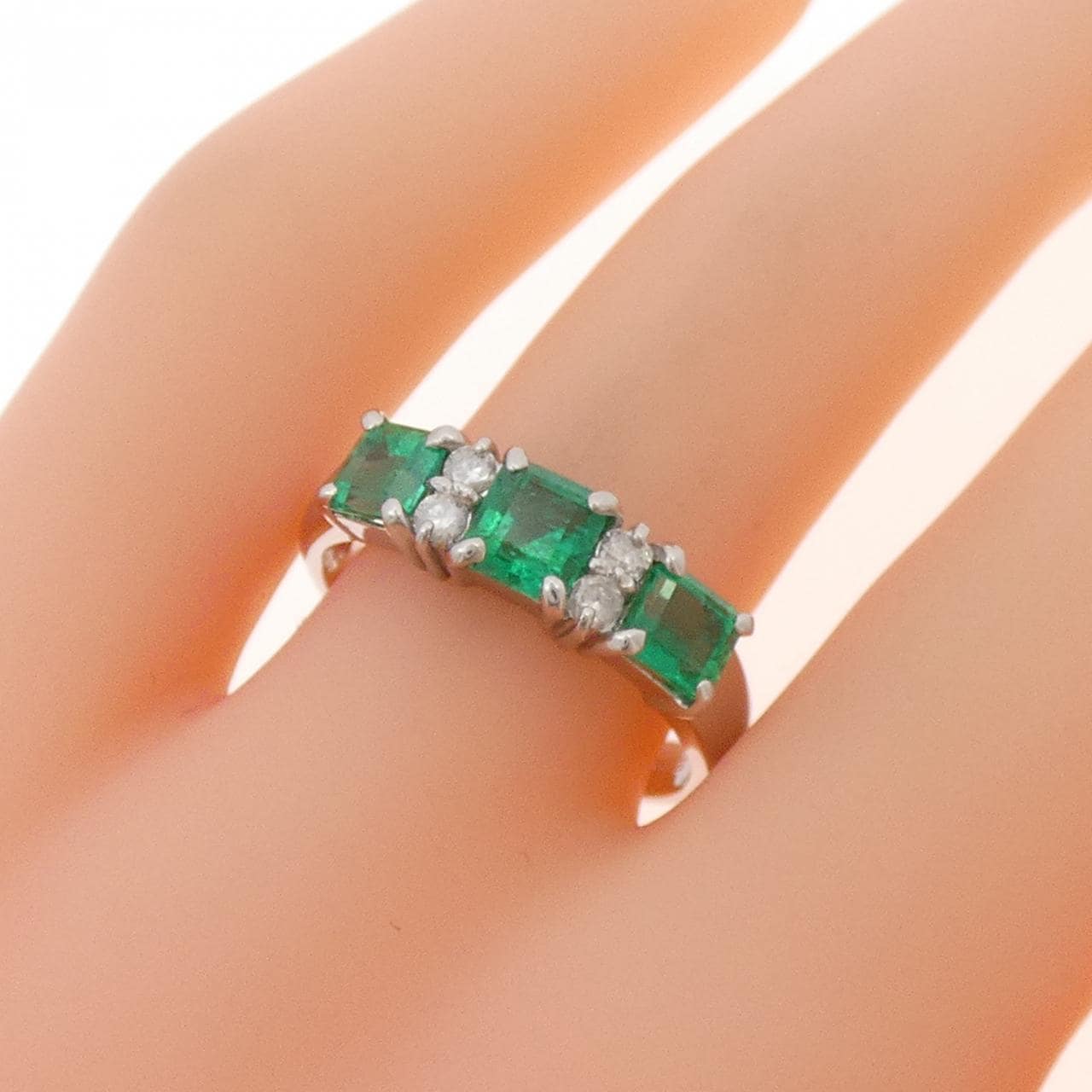 PT900 エメラルド リング 1.15CT