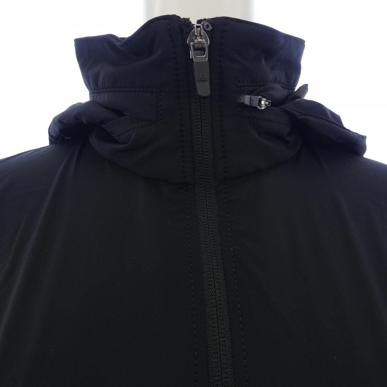 バレンシアガ BALENCIAGA ACTIVEWEAR 794787 TQO35 ブルゾン