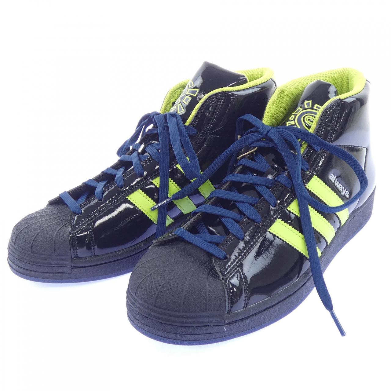 アディダス ADIDAS スニーカー