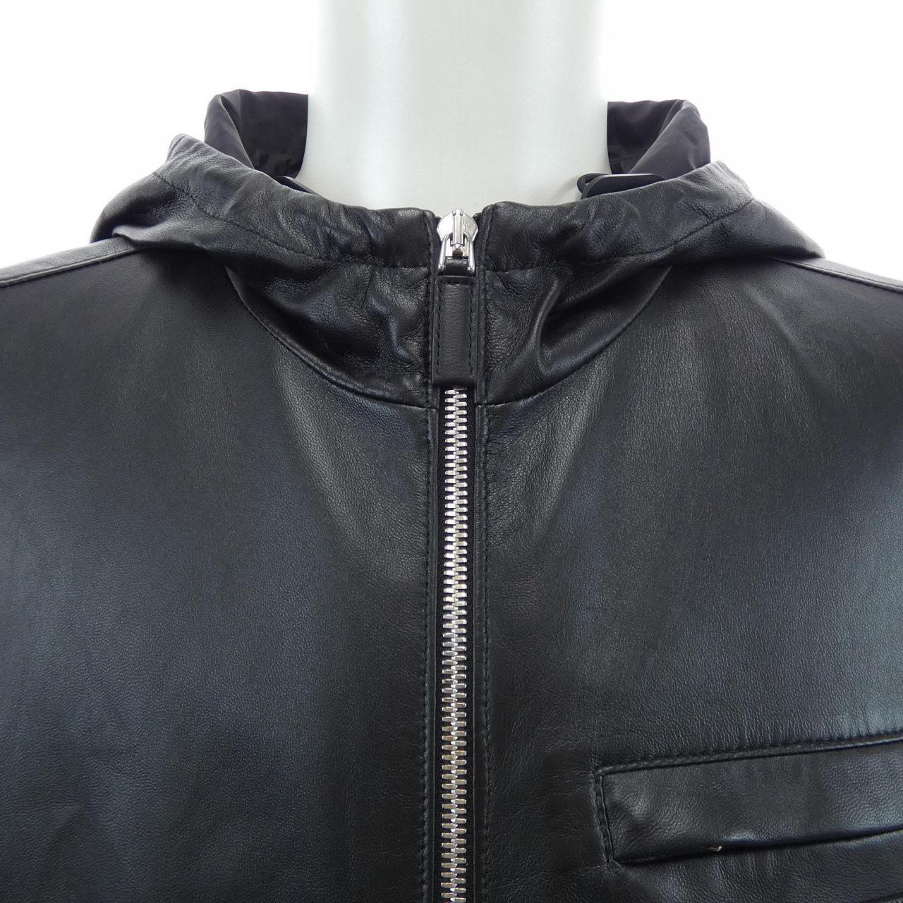 プラダ PRADA トライアングルロゴ UPS533 FLY レザーコート