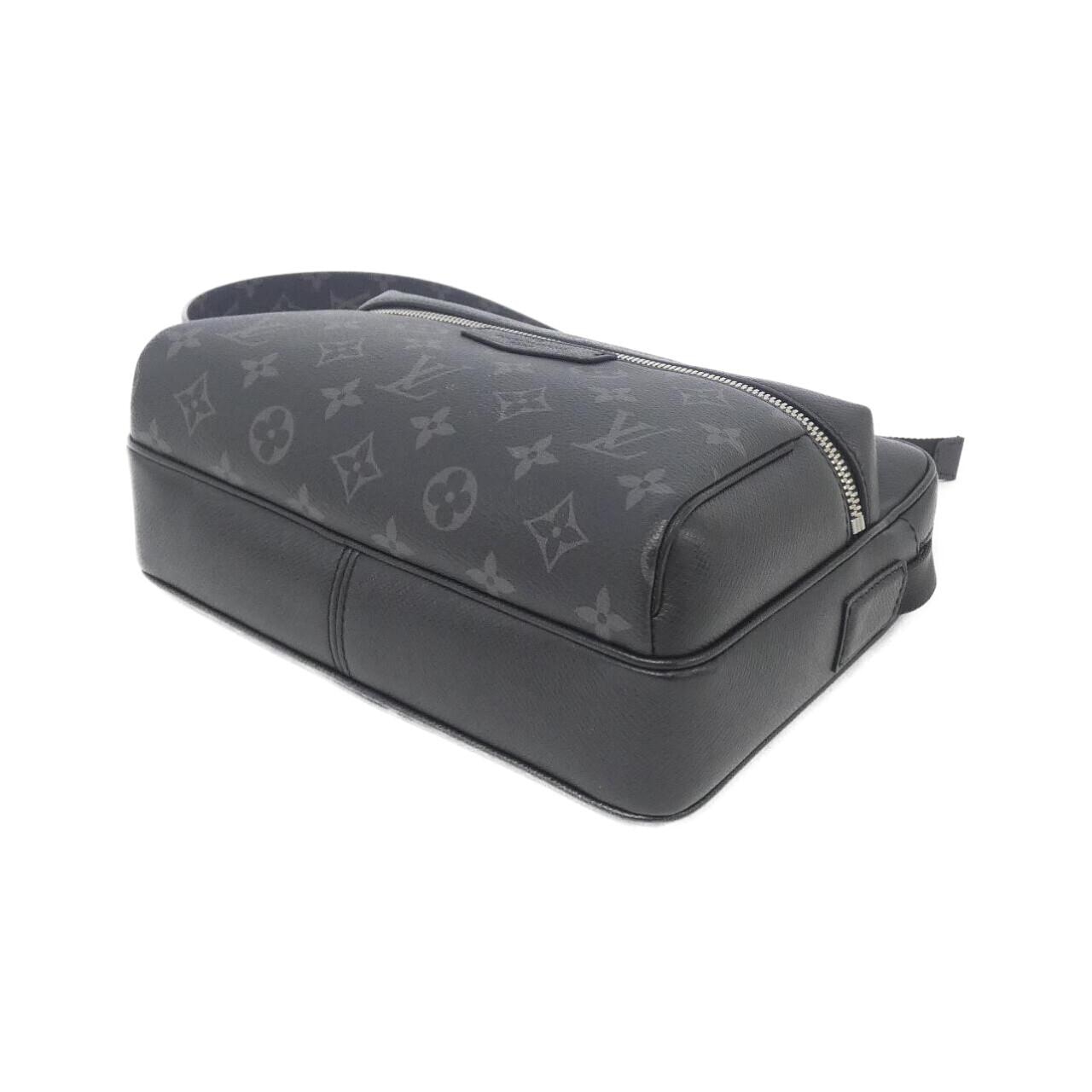 LOUIS VUITTON Taiga Rama Outdoor Messenger PM M30233 Shoulder Bag