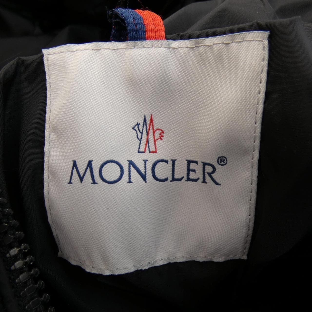 MONCLER Khloe 羽絨大衣
