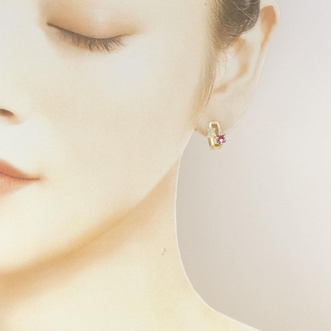 K18YG ルビー フラワー ピアス