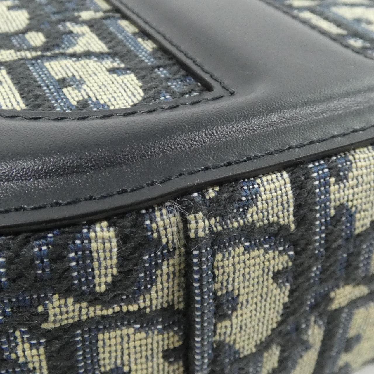 クリスチャンディオール DIOR OBLIQUE CD SIGNATURE OVAL S2201UTZQ バッグ