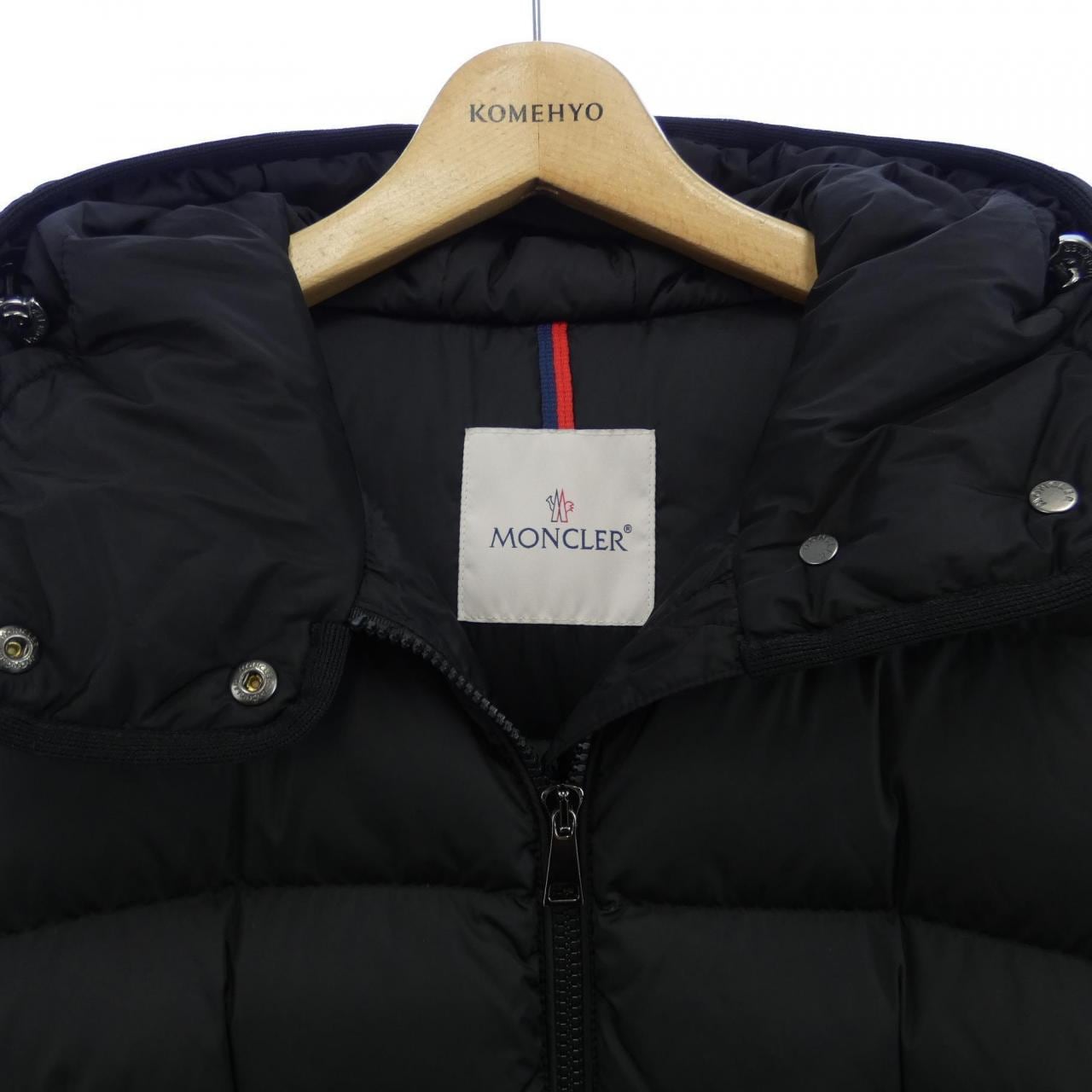 MONCLER蒙克勒羽绒服