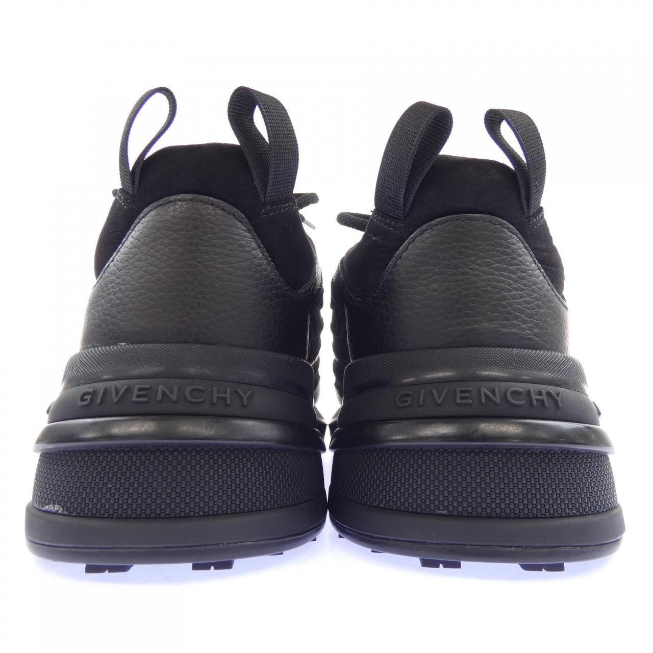 ジバンシー GIVENCHY スニーカー