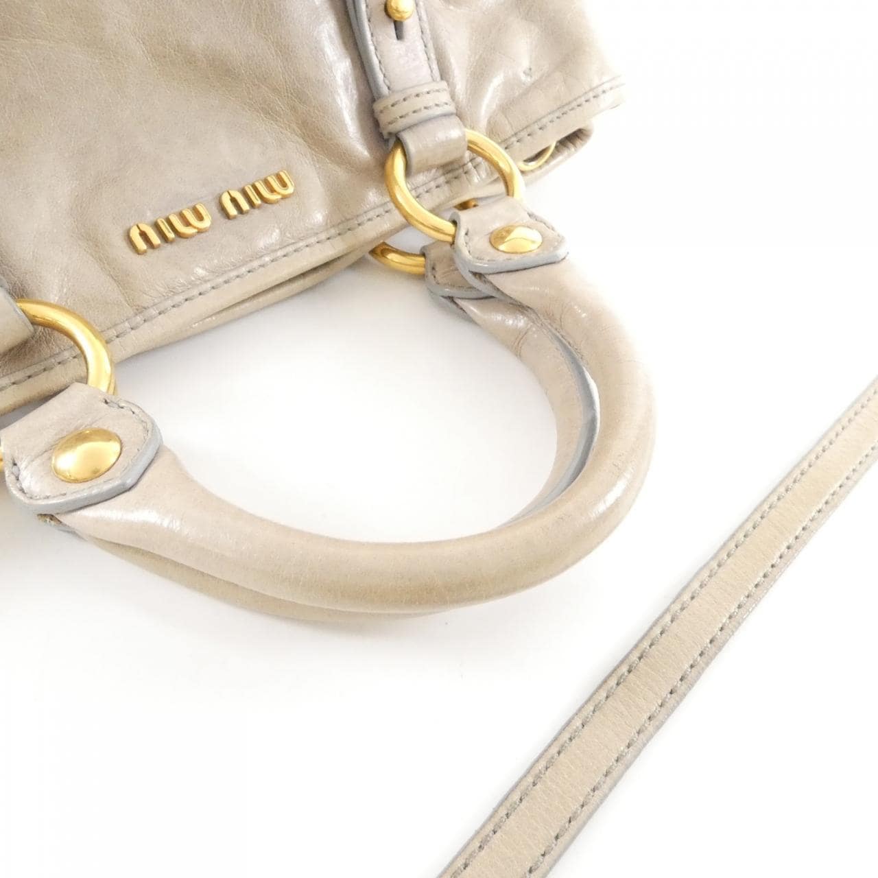 ミュウミュウ バッグ