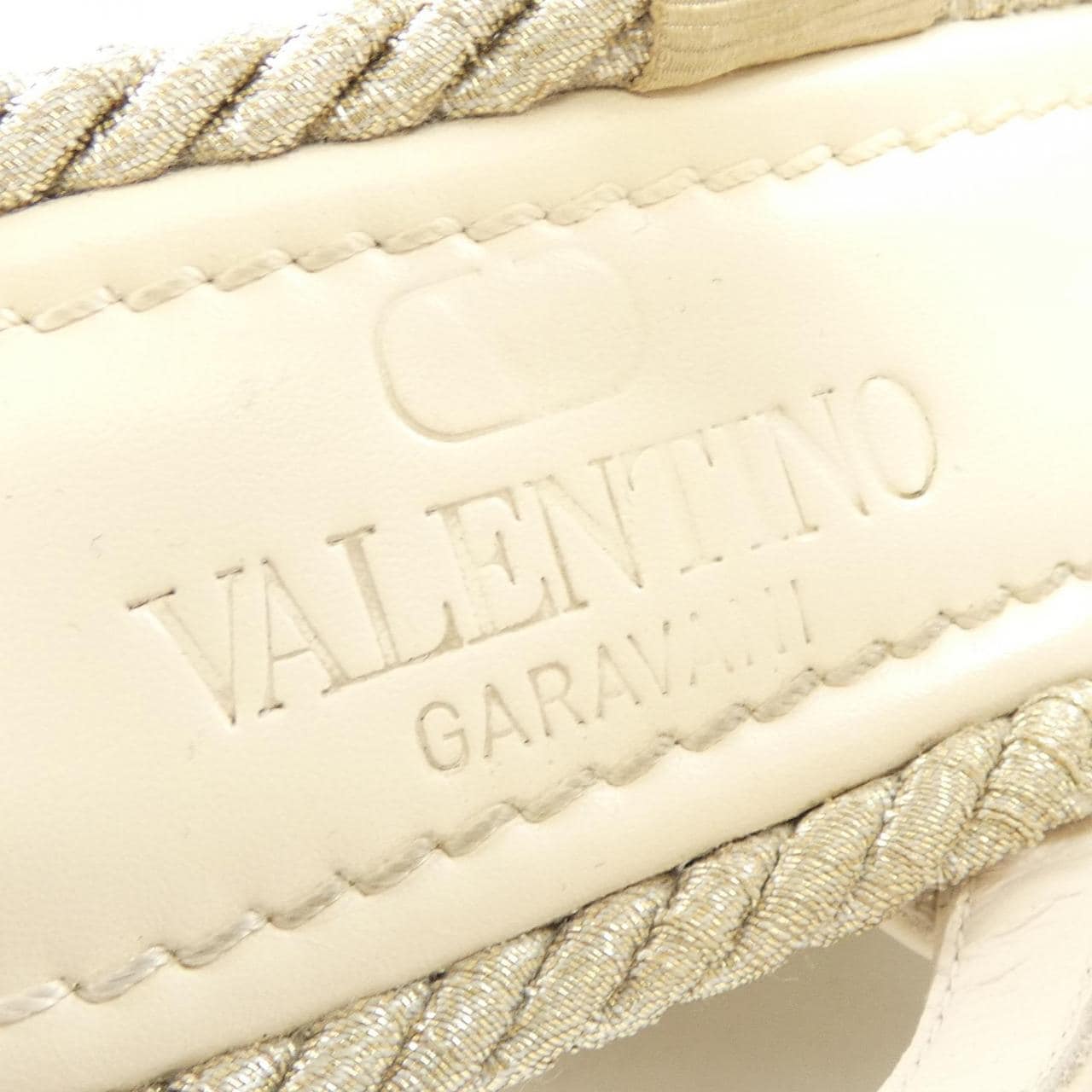 ヴァレンティノガラヴァーニ VALENTINO GARAVANI ZW2S0F95 サンダル