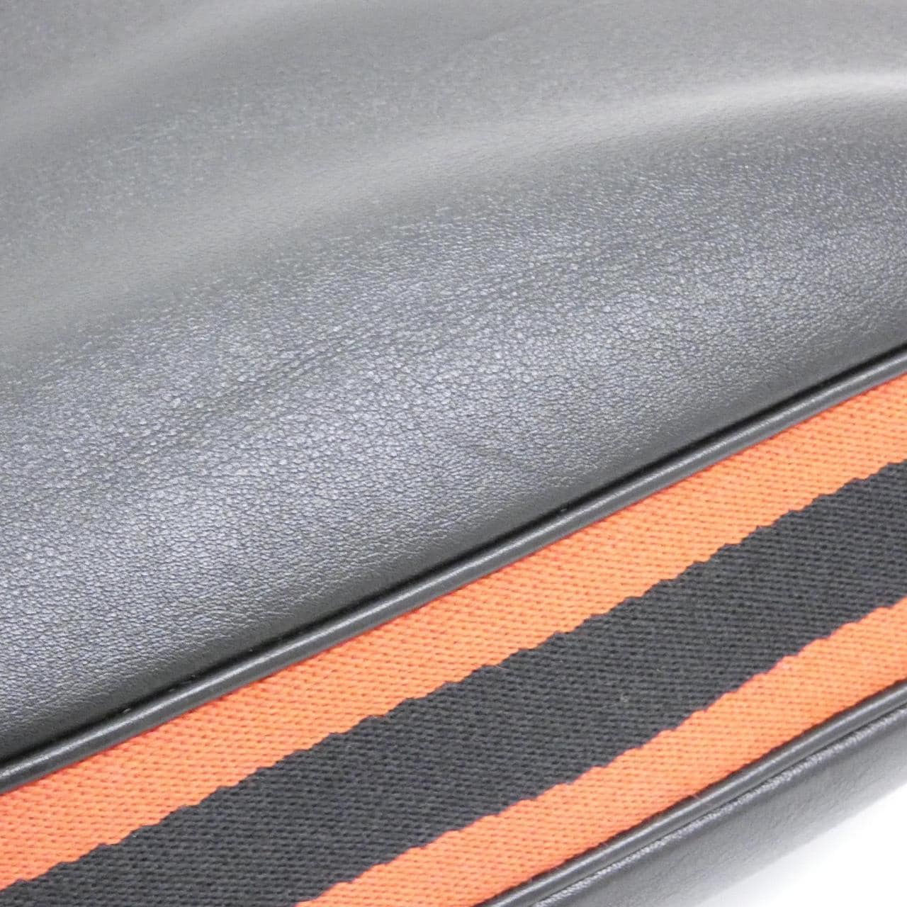 グッチ ATTACHE 702823 UXWBG ショルダーバッグ