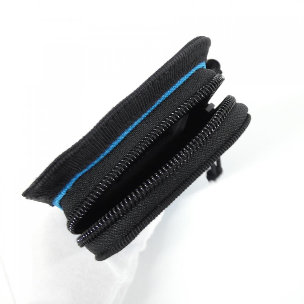 バレンシアガ エクスプローラー アーム フォン ホルダー 655947 2JMM7 フォンケース