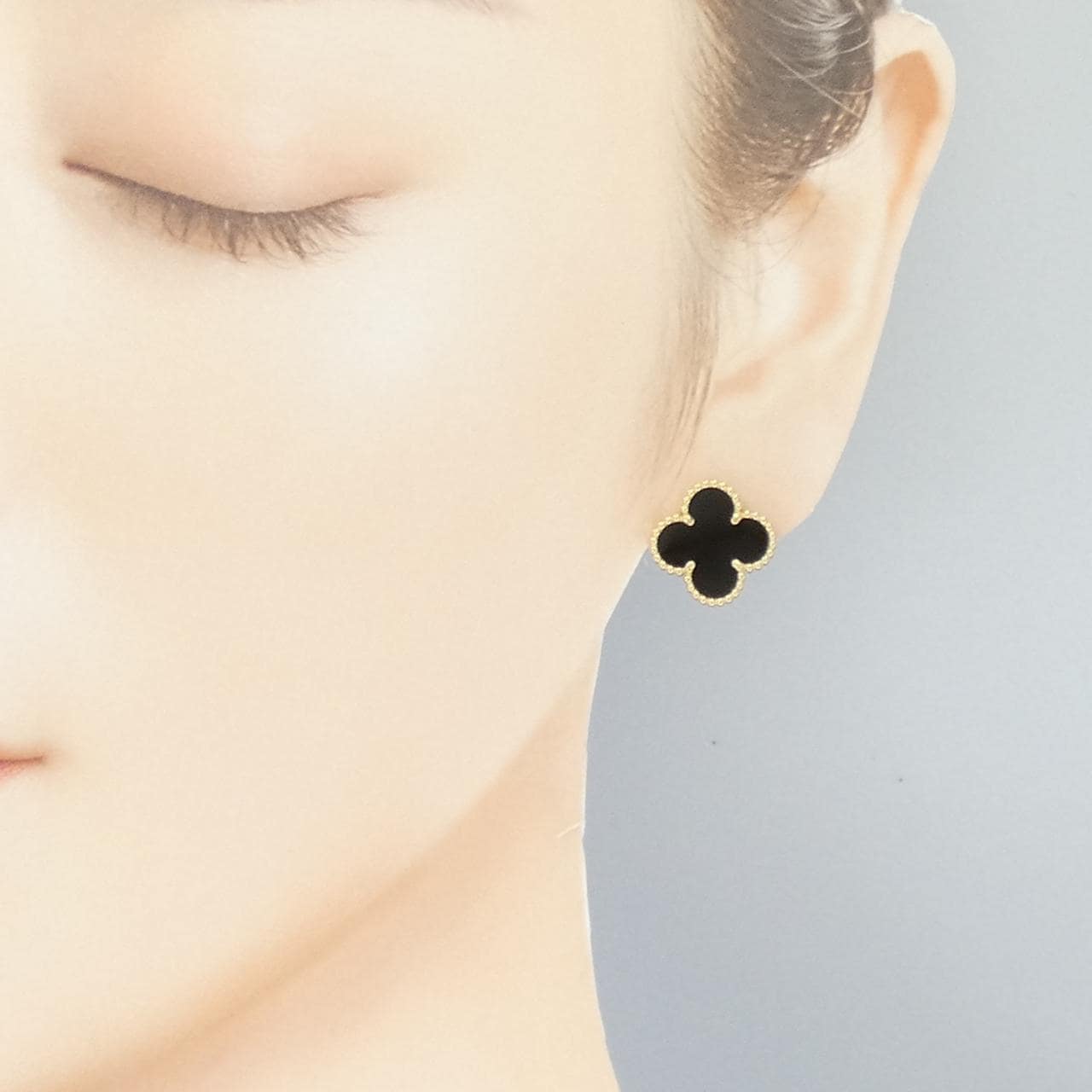 ヴァンクリーフ&アーペル ヴィンテージアルハンブラ ピアス