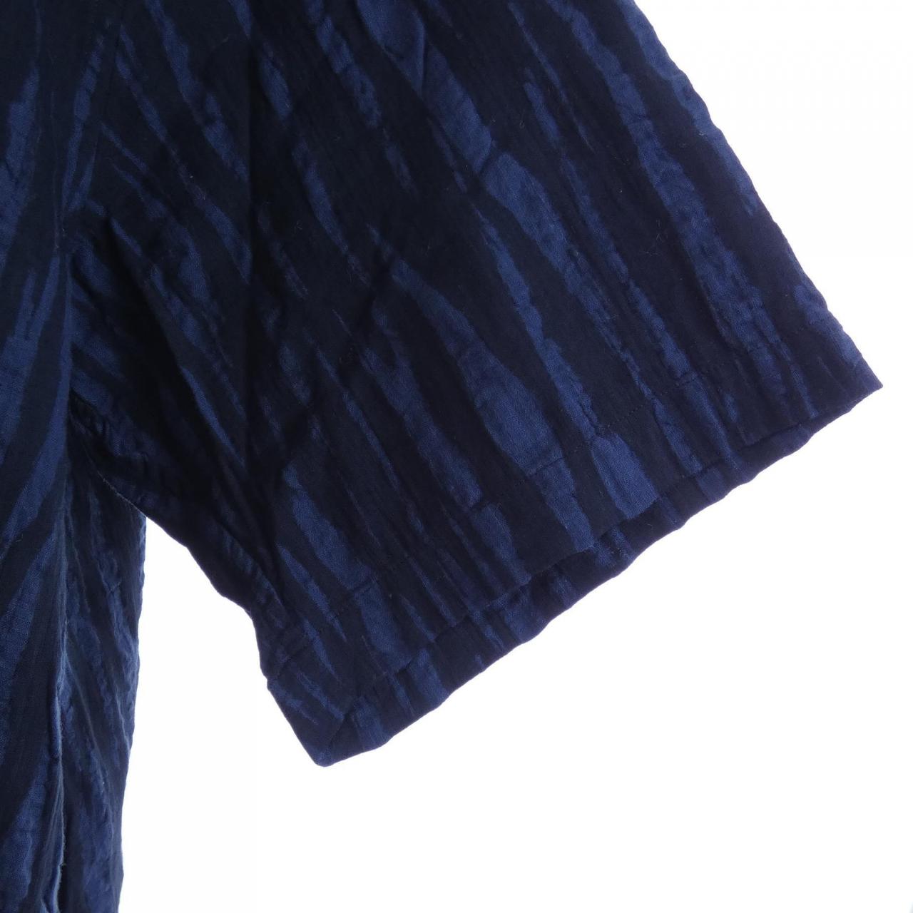 イッセイミヤケ ISSEY MIYAKE ME11FJ093 S／Sシャツ