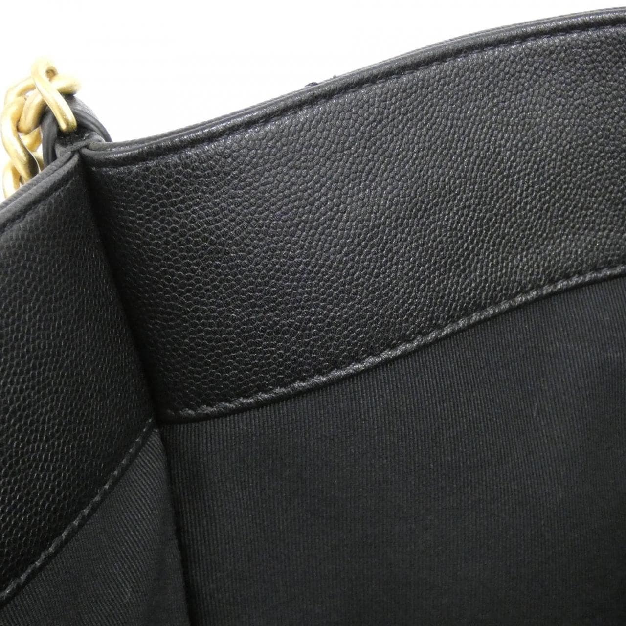 シャネル ショルダーバッグ