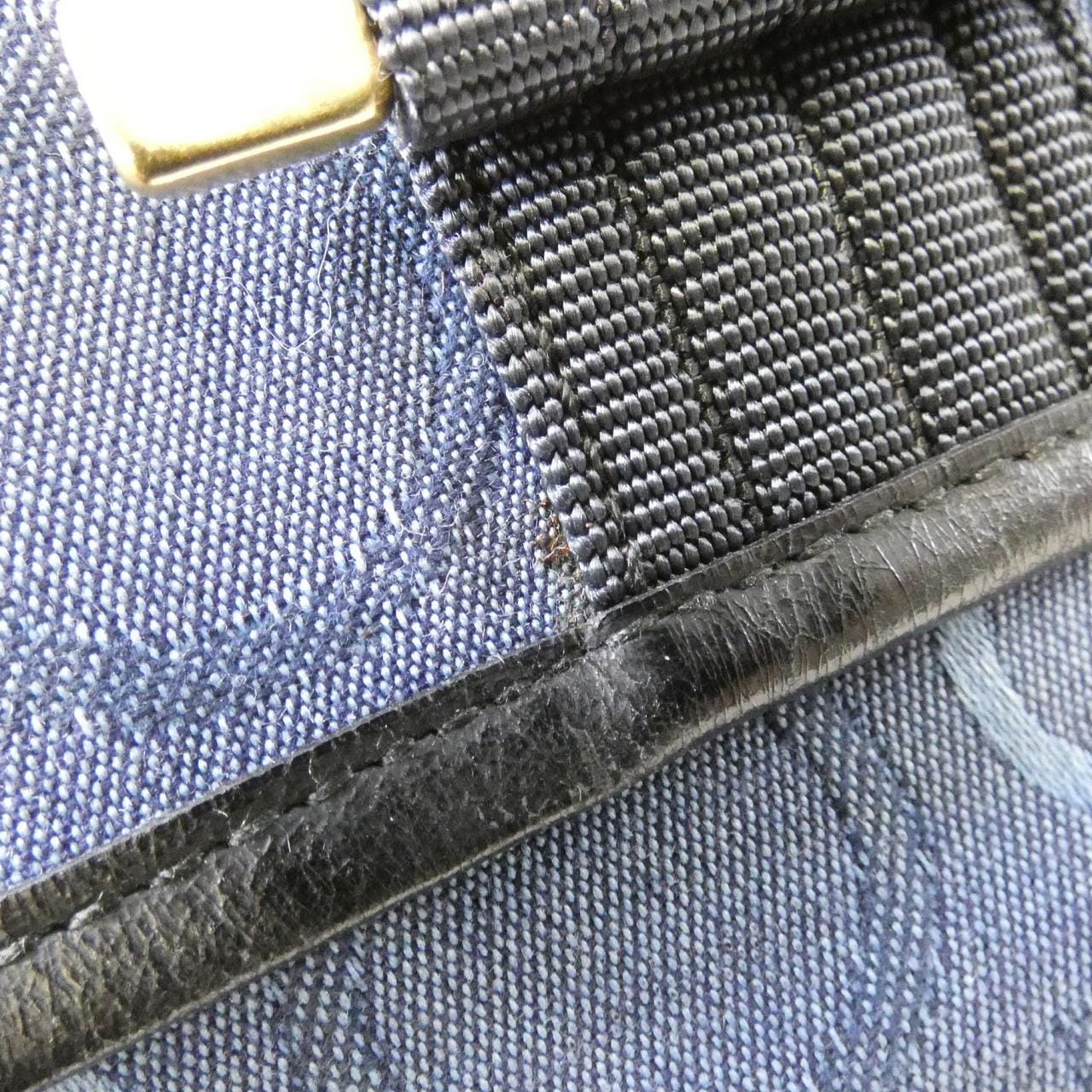 サルヴァトーレフェラガモ 21 5900 ショルダーバッグ