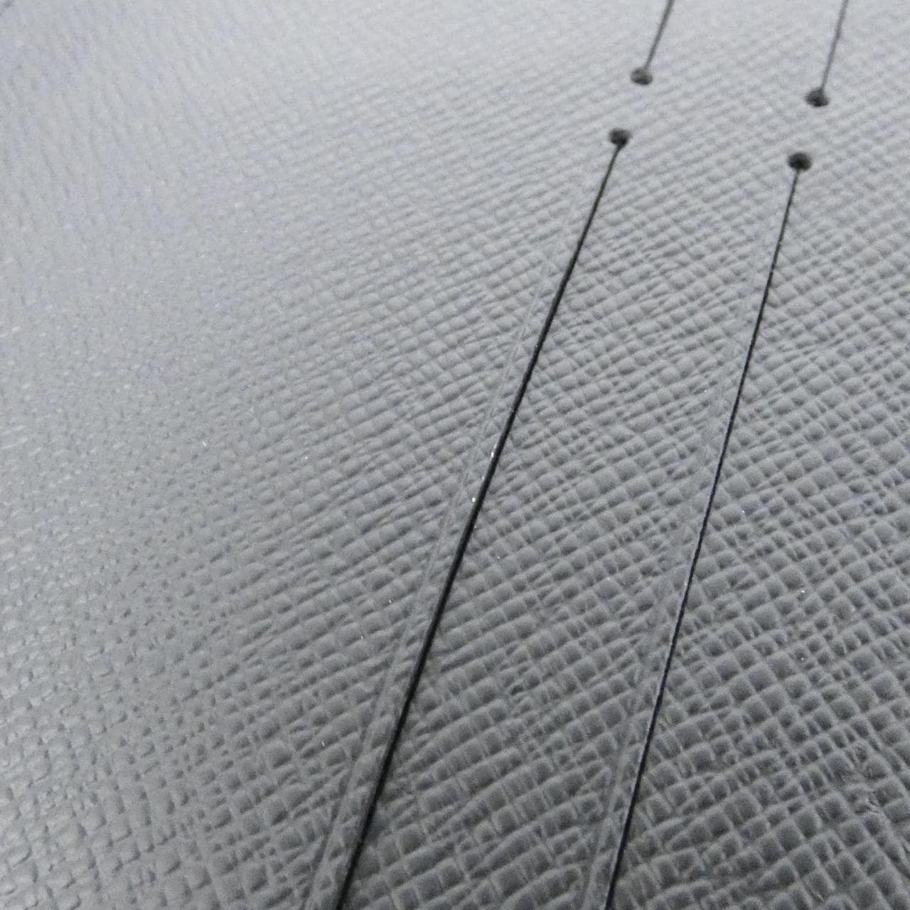 ルイヴィトン ダミエ グラフィット ジッピー オーガナイザー N60111 財布