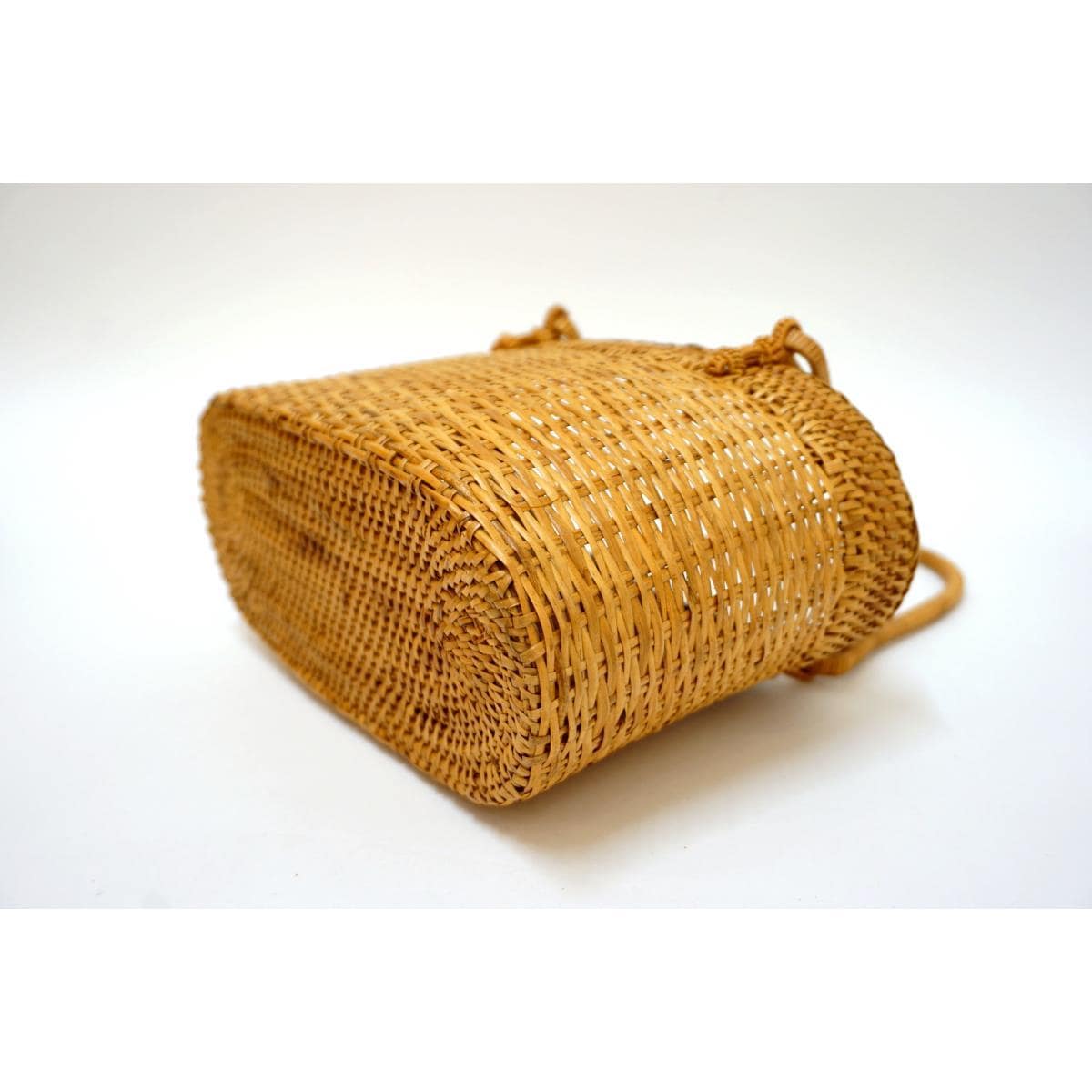 【新品】カゴバッグ　巾着付き