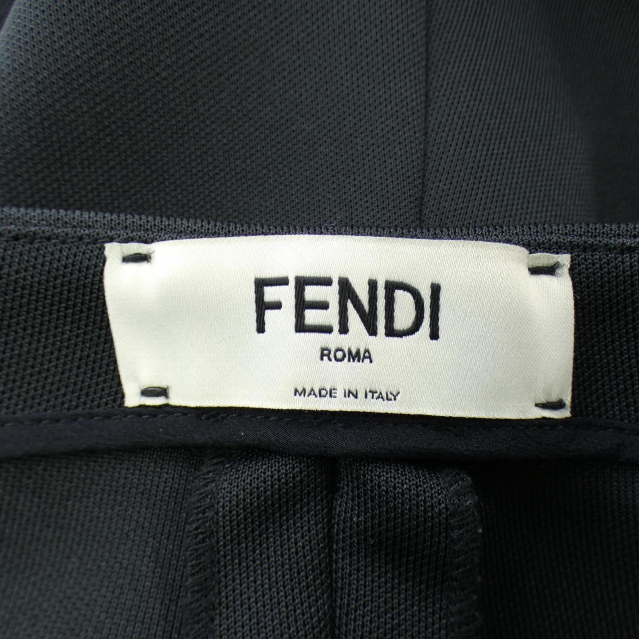 フェンディ FENDI FR6373AGTS ショートパンツ