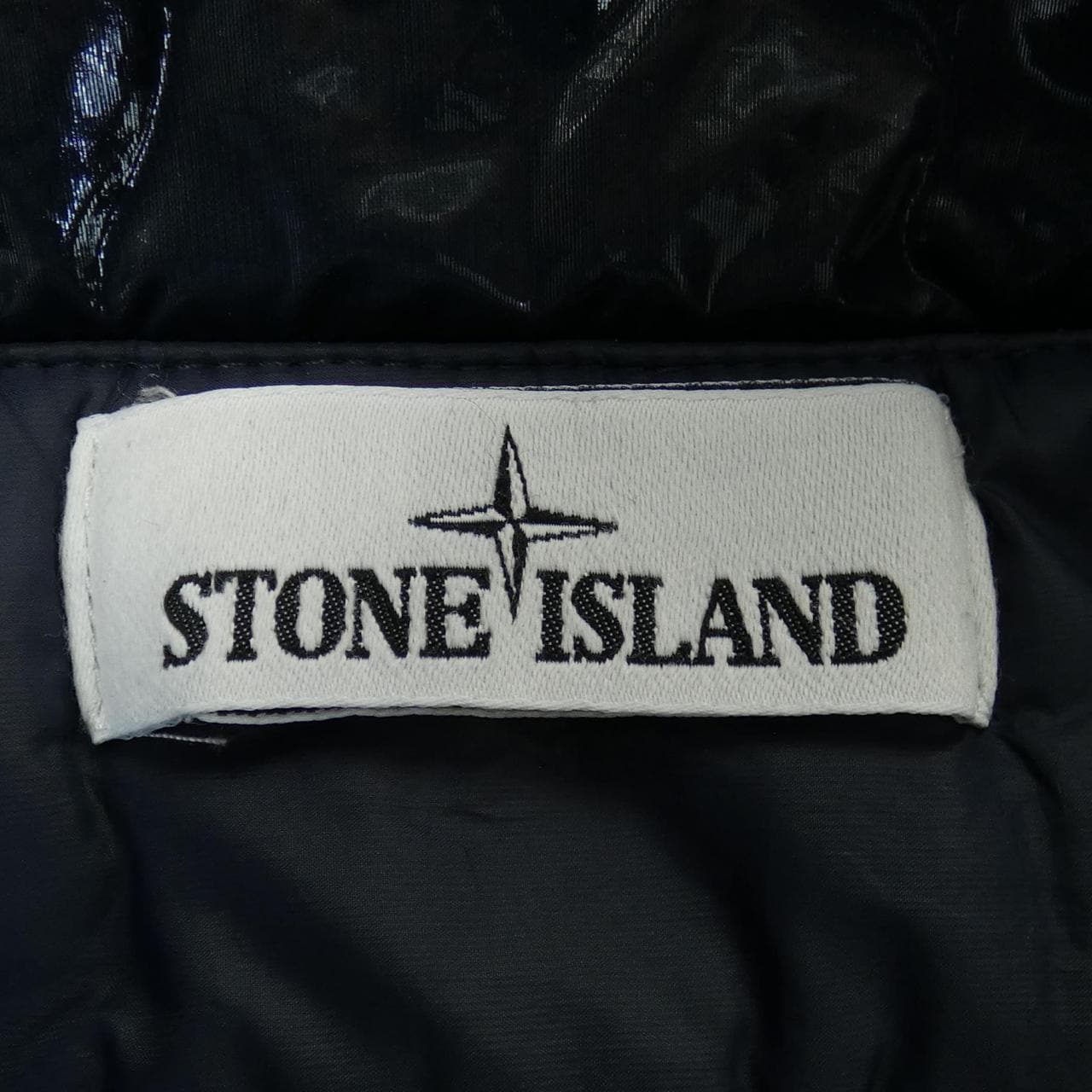 石岛STONE ISLAND夹克衫