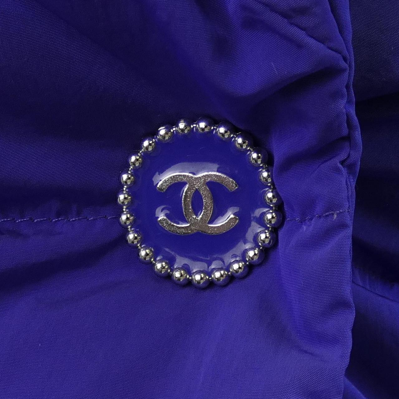 シャネル CHANEL P62424V48001 19K ダウンジャケット