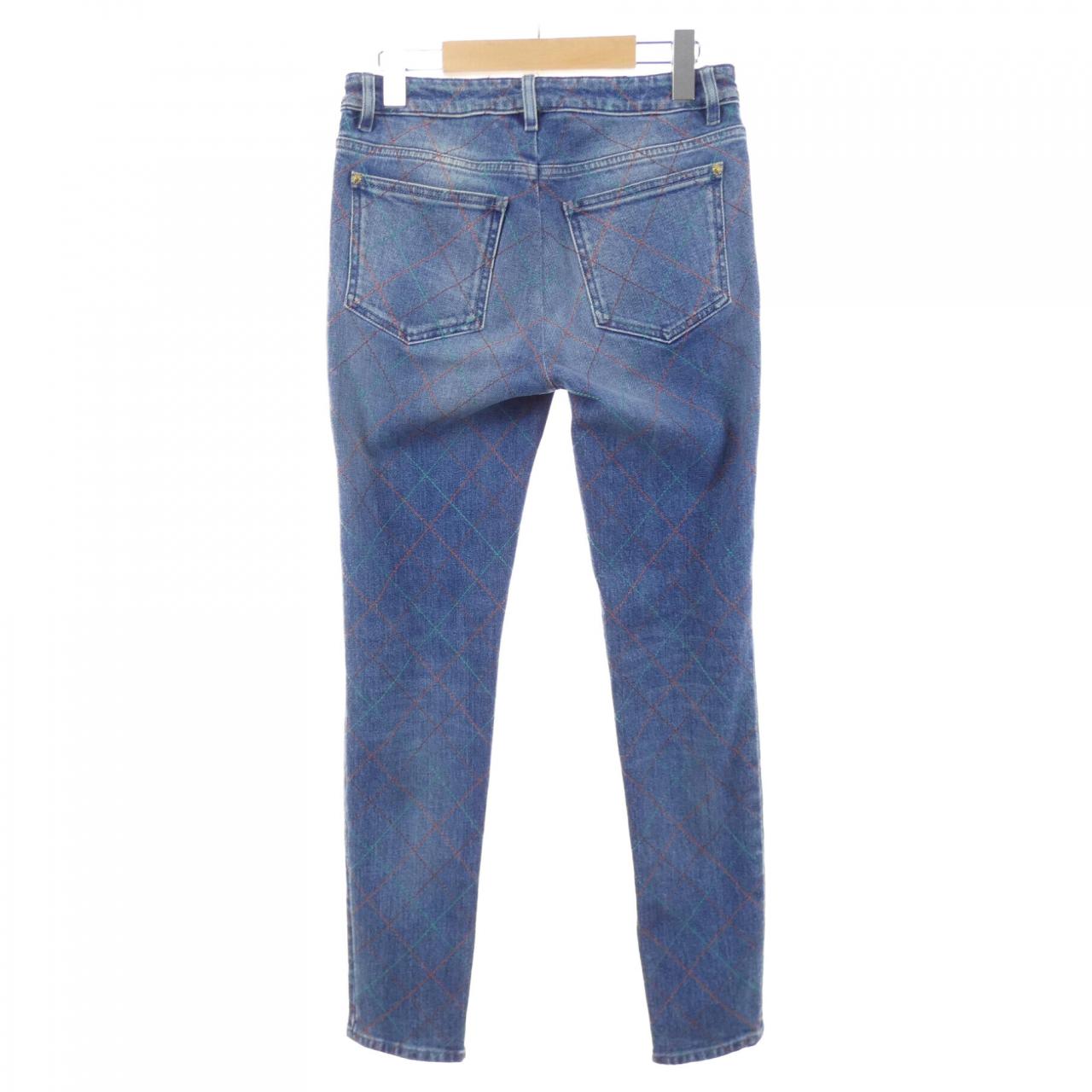 シャネル CHANEL P56769V43110 ジーンズ