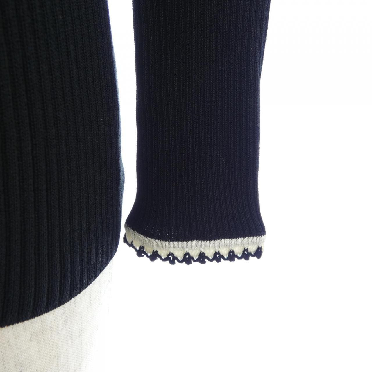 シャネル CHANEL P37892K02551 ニット