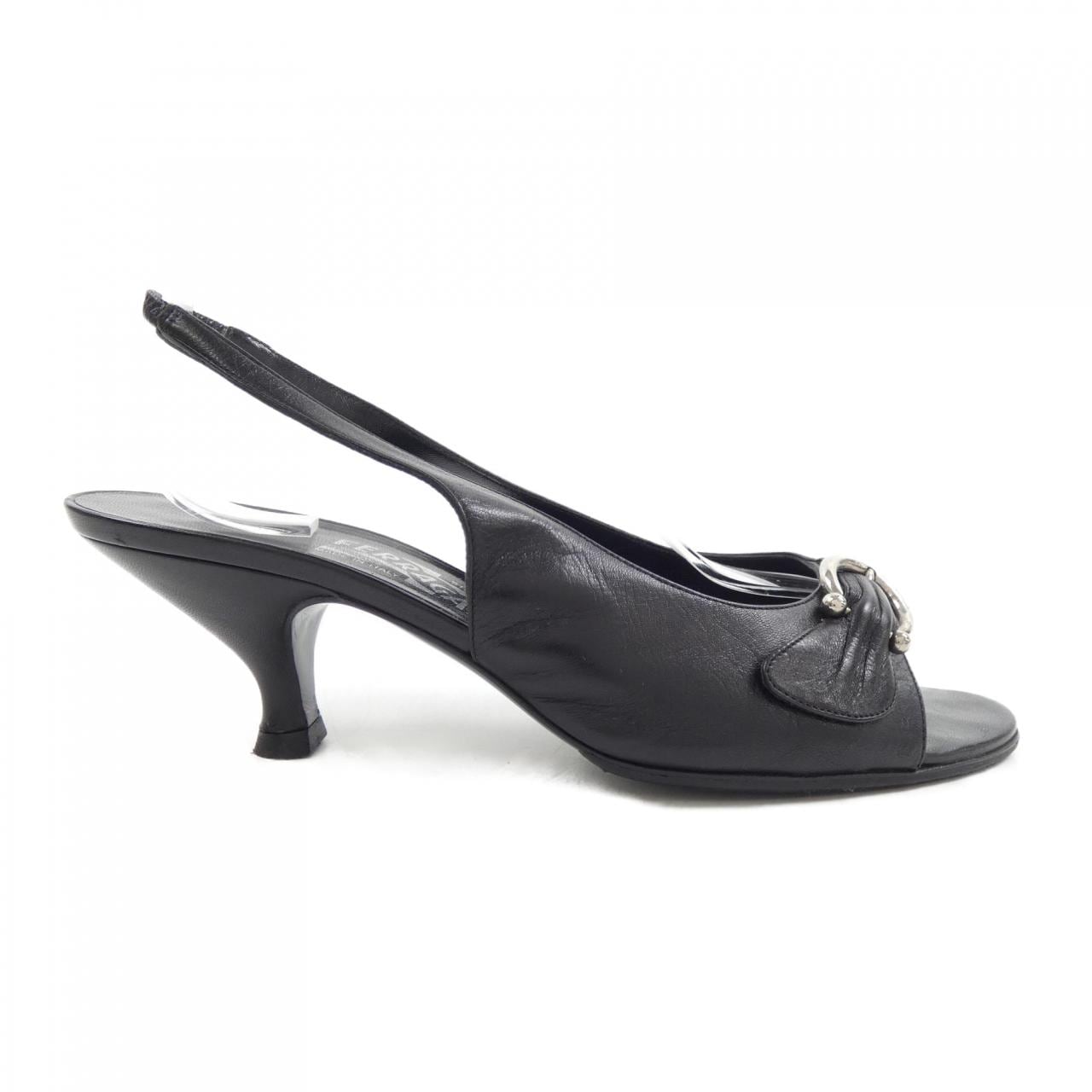 サルヴァトーレフェラガモ SALVATORE FERRAGAMO サンダル