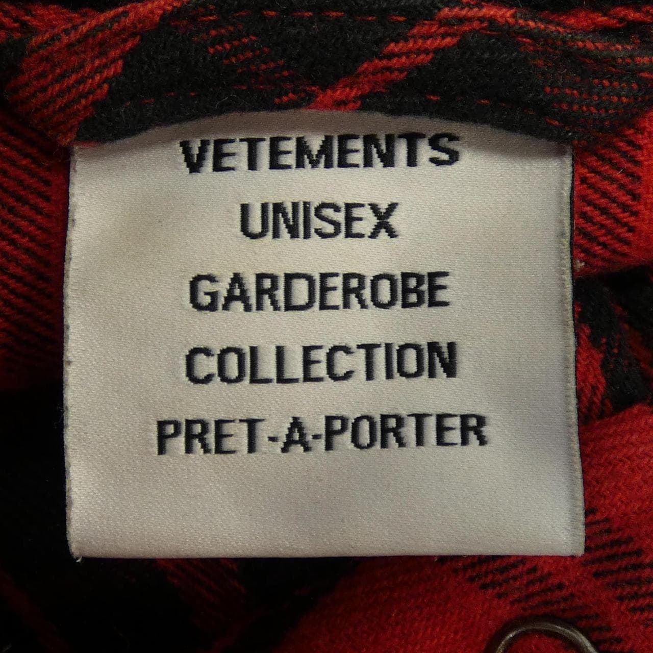 ヴェトモン VETEMENTS UA52SH850R シャツ