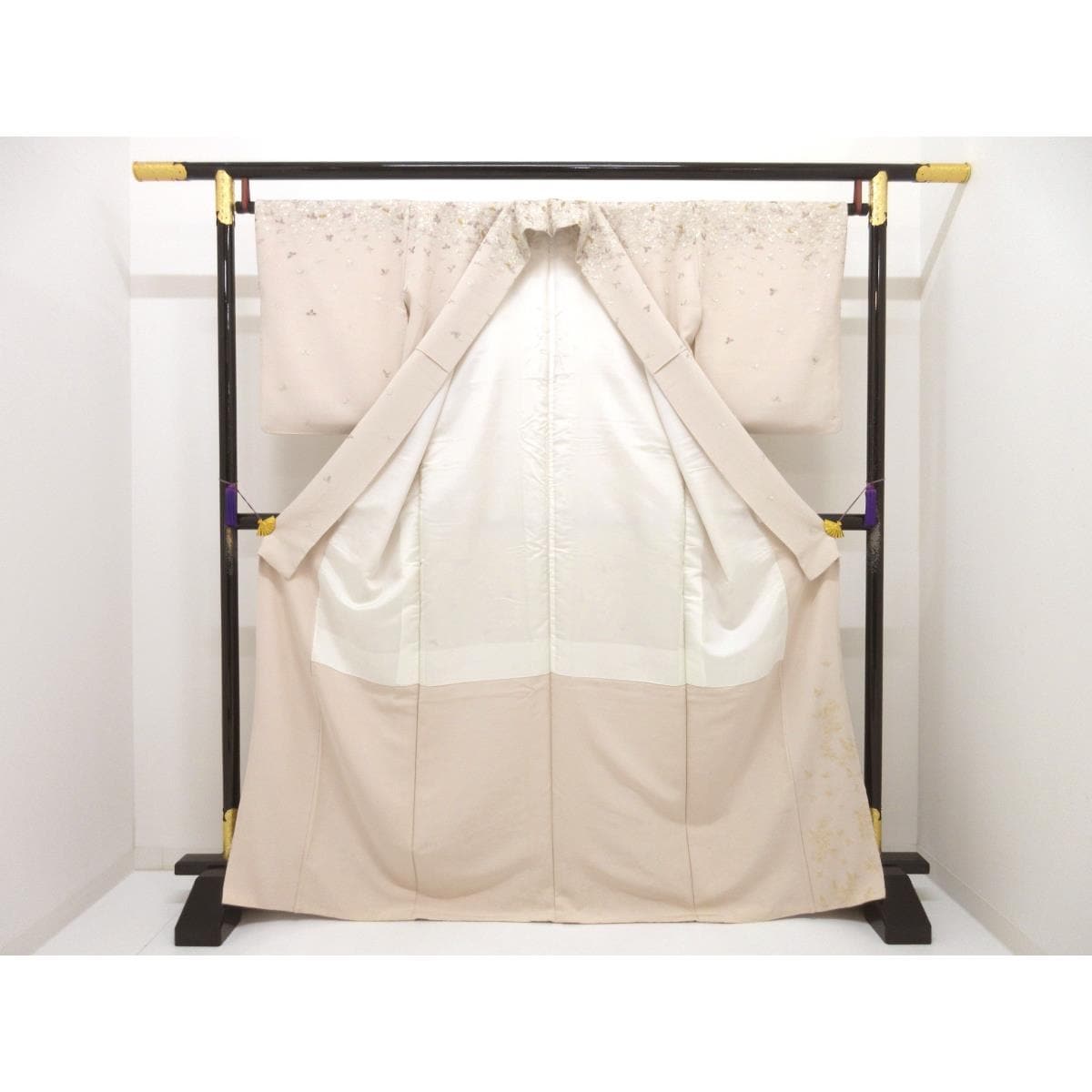 訪問着　刺繍加工