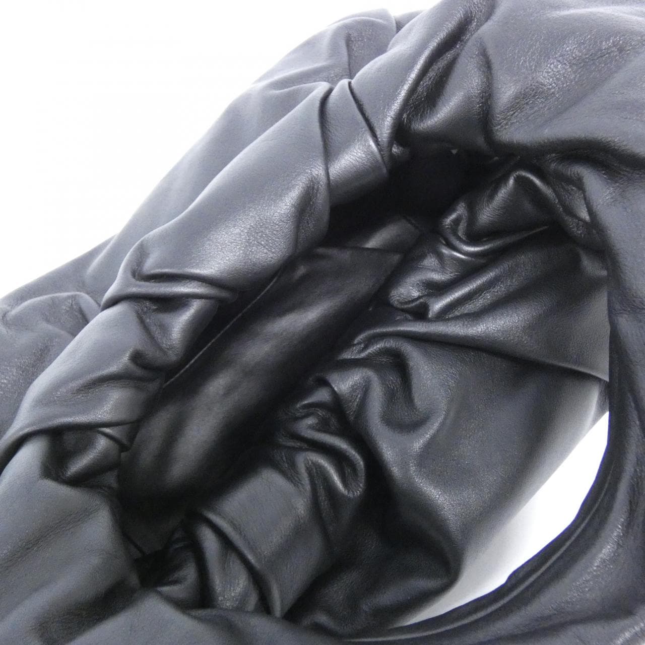 ボッテガヴェネタ 610524 VCP40 ショルダーバッグ