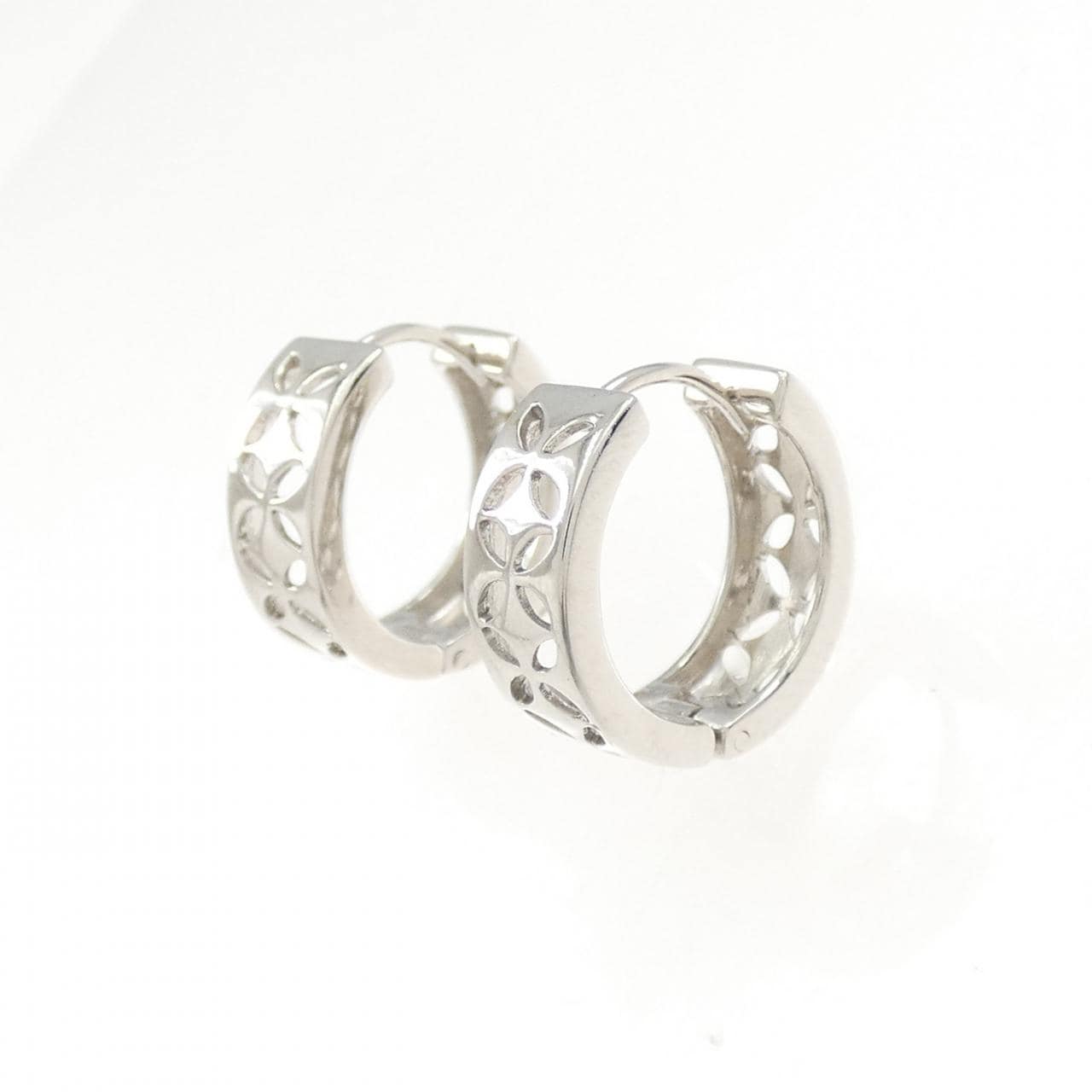 K14WG earrings