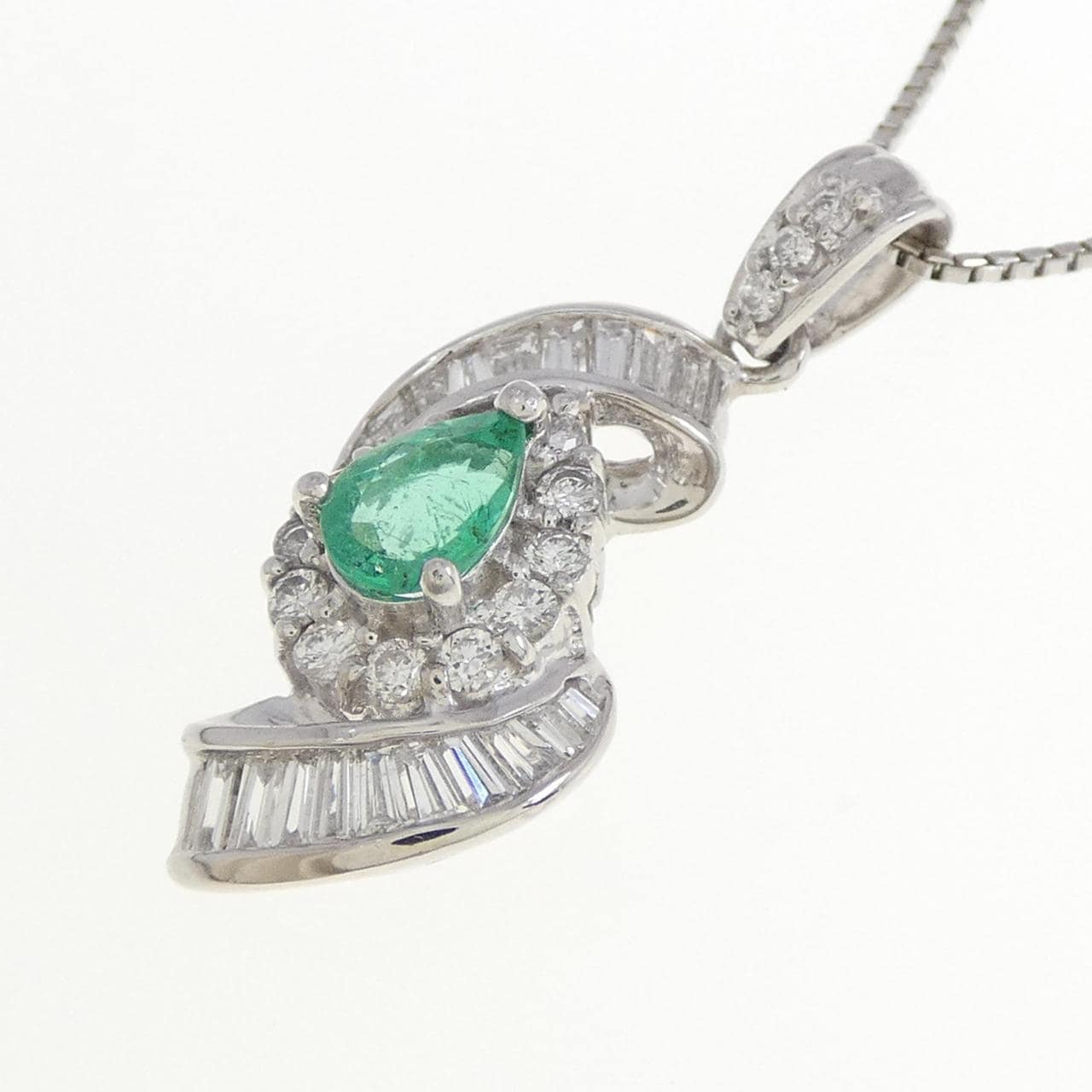 PT Emerald Necklace 0.35CT