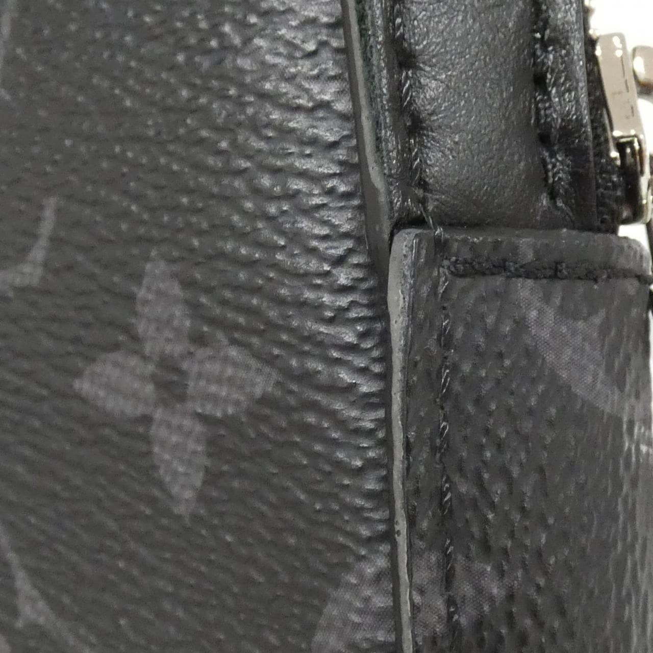 ルイヴィトン モノグラム エクリプス アヴェニュー スリングバッグ PM M47137 ショルダーバッグ