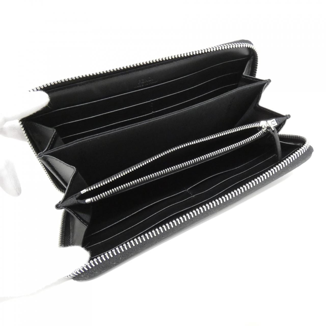 フェンディ 7M0210 A9XS 財布