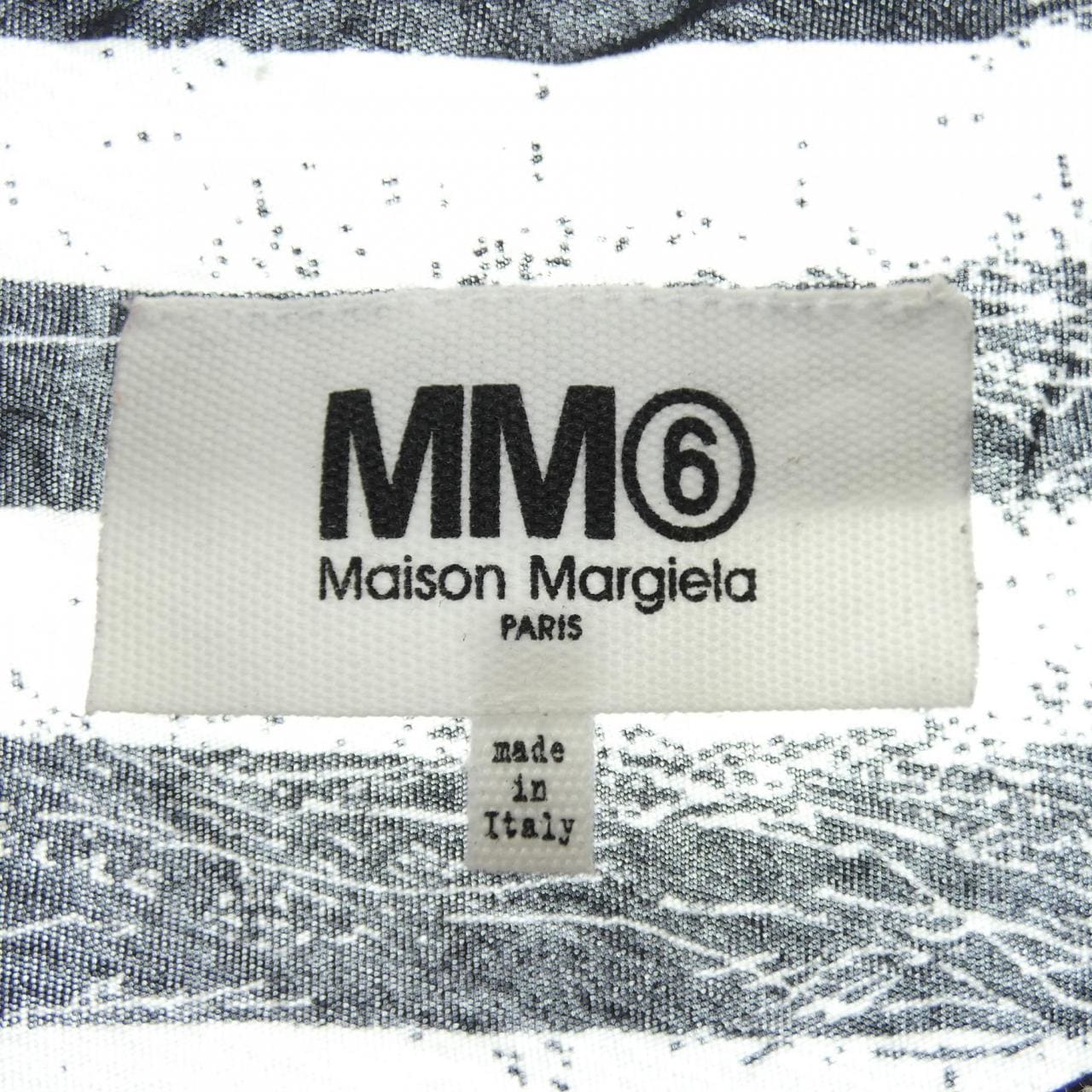 エムエムシックス MM6 S32GC0417 Tシャツ