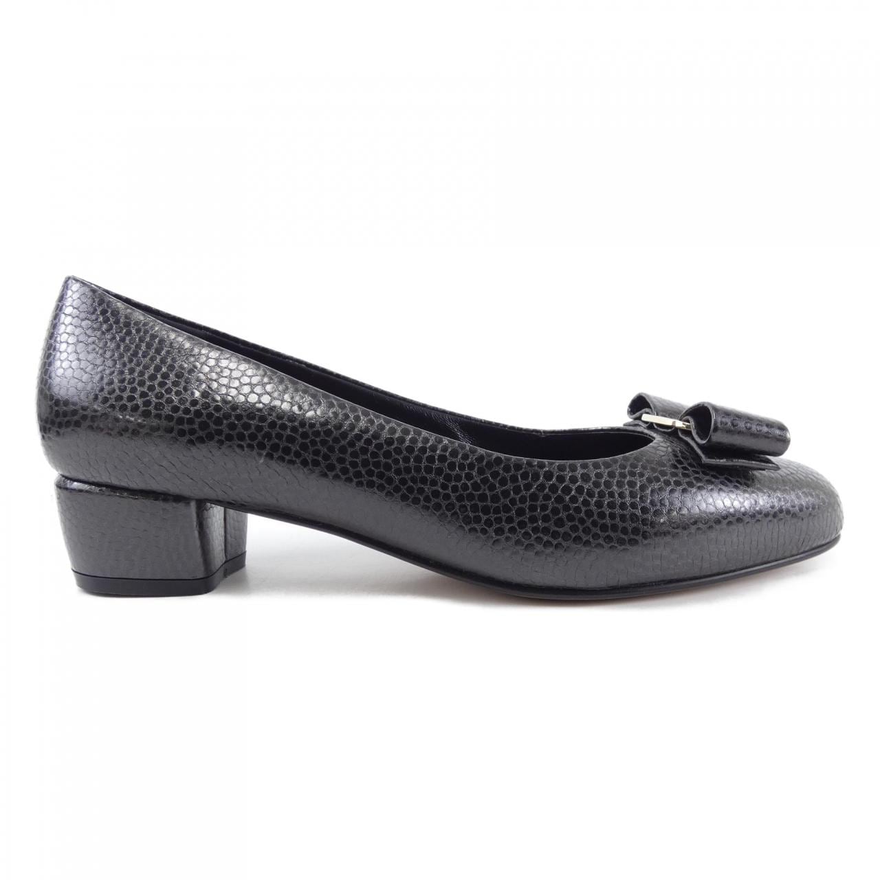 フェラガモ FERRAGAMO パンプス