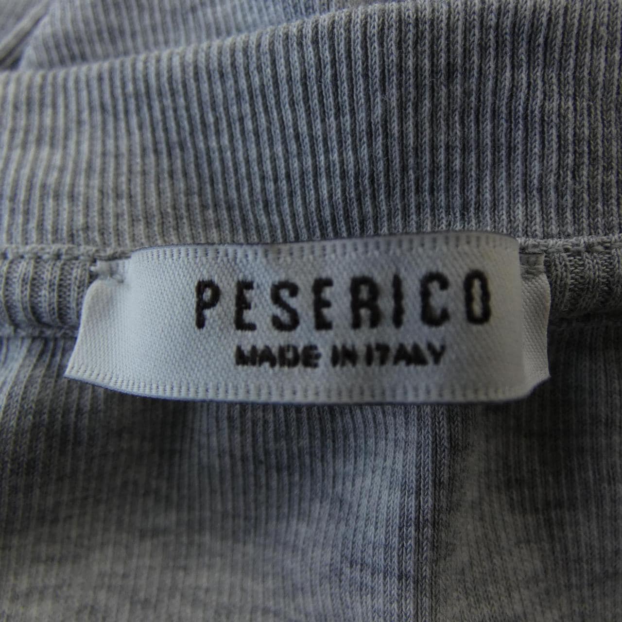 ペセリコ PESERICO トップス