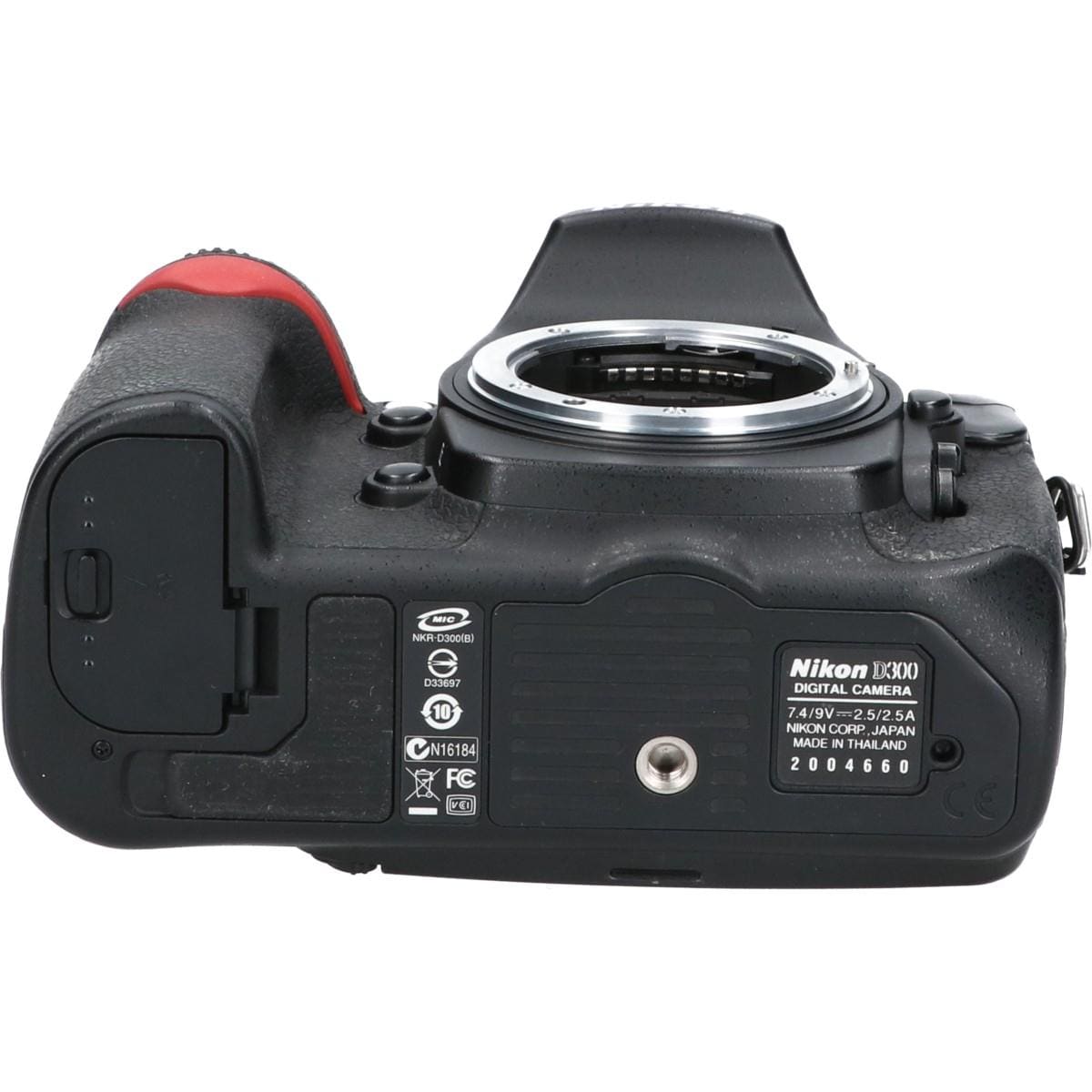 D300