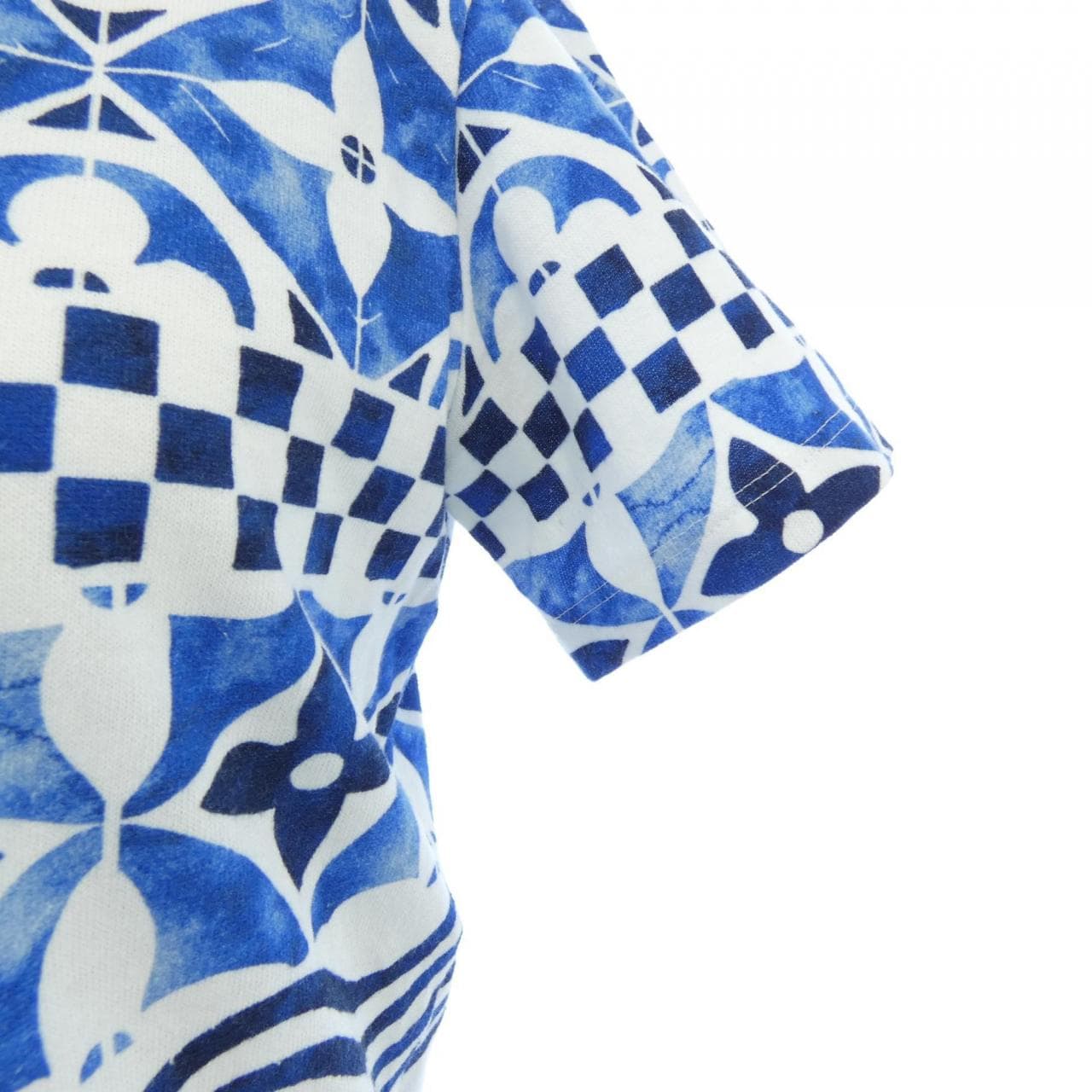 ルイヴィトン LOUIS VUITTON FPTS25EEV Tシャツ