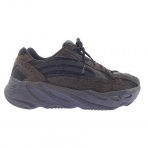 イージー YEEZY FU6684 スニーカー