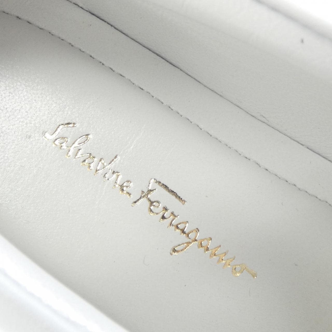 サルヴァトーレフェラガモ SALVATORE FERRAGAMO スニーカー
